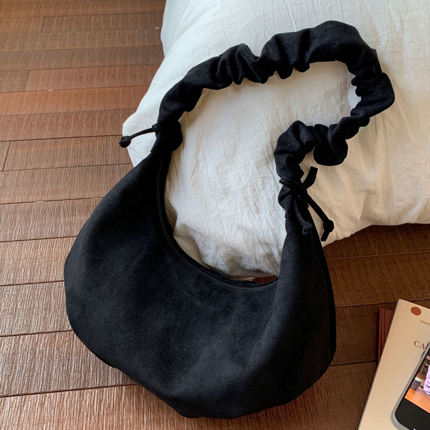 Retro Velvet Drawstring Dumpling Bag Casual Chic Shoulder Bag