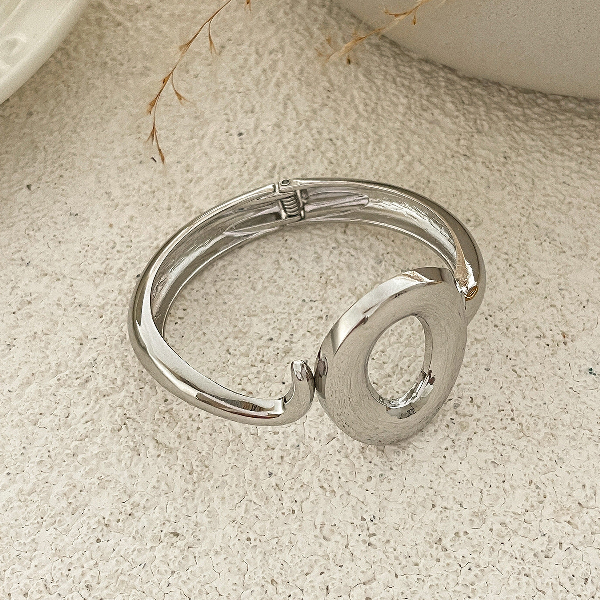 Asymmetrical Polished Alloy Bracelet Set - Waterdrop Design