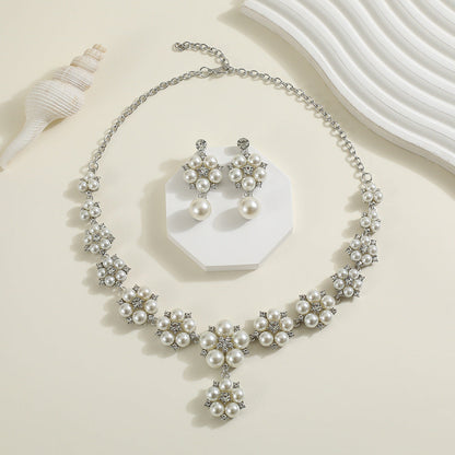 Elegant Pearl Necklace and Earring Set - Vintage Design