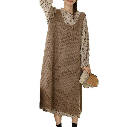 Sweet Solid V-Neck Knitted Suspender Dress for All Seasons
