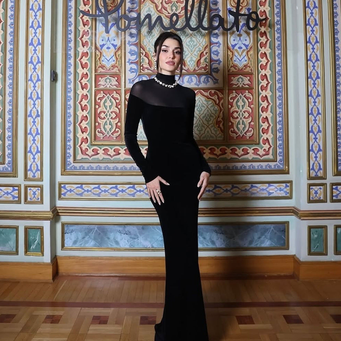 Elegant High Neck Long Sleeve Dress For Women - Solid Color Fit And Flare