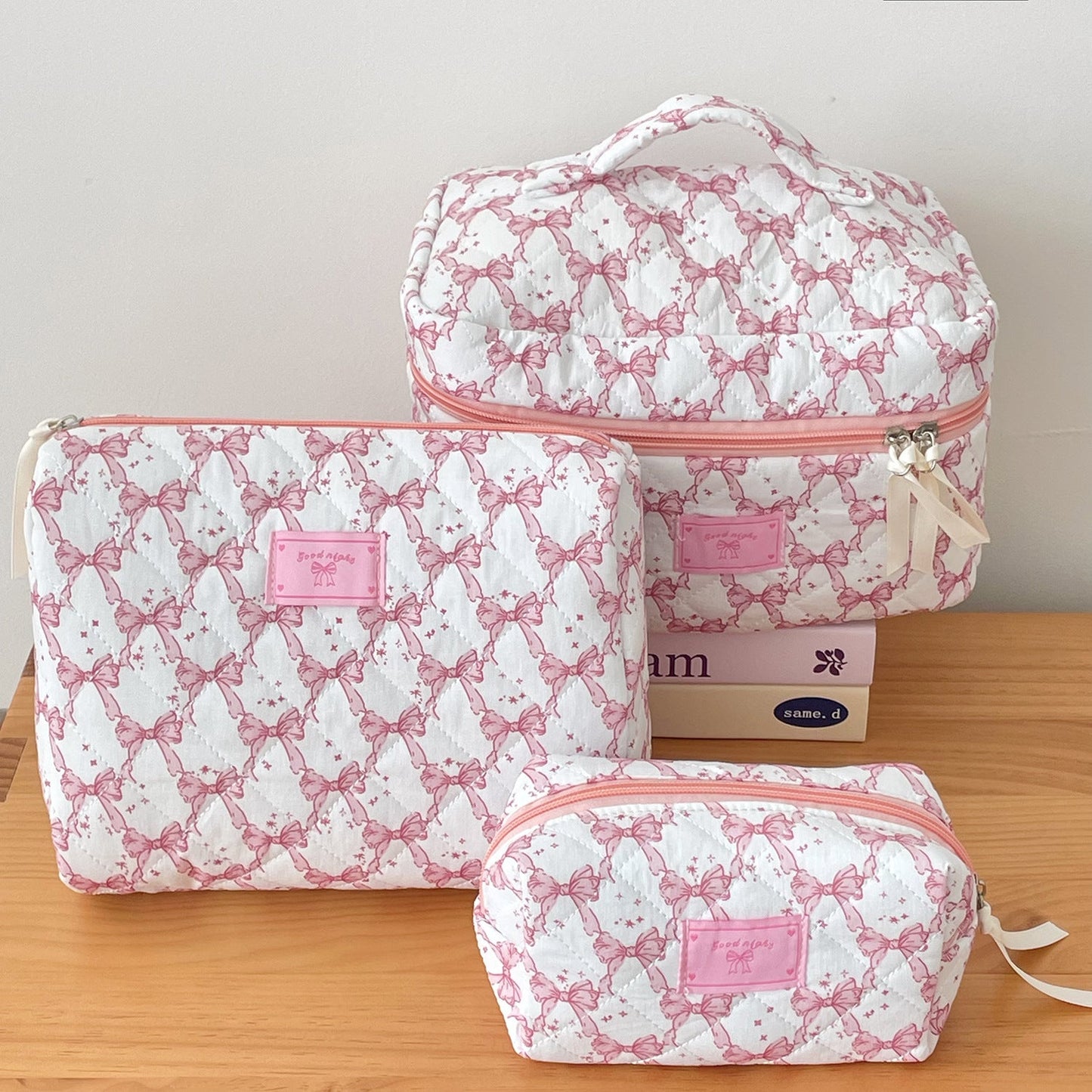 Bow Flower Large Capacity Makeup Bag Vintage Quilted Toiletry Pouch