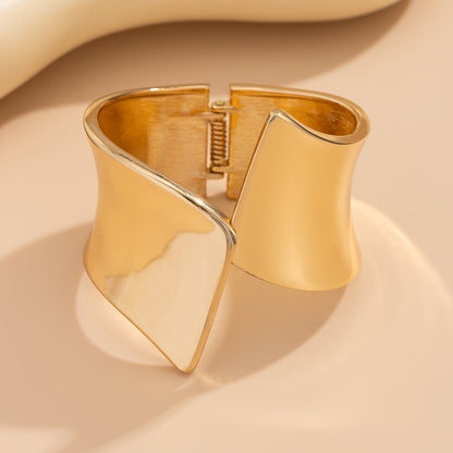Trendy Irregular Open-Cuff Alloy Bracelet Set