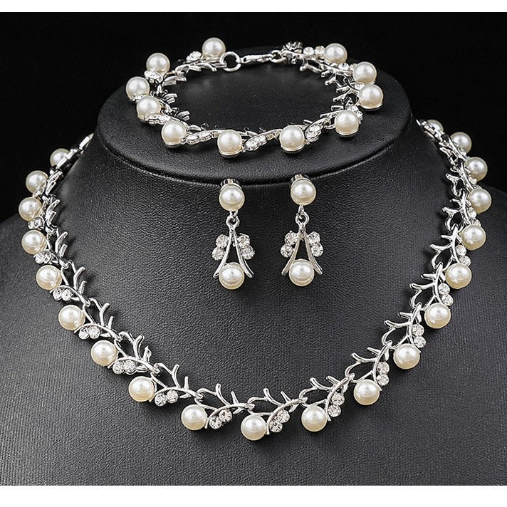 Pearl Necklace and Earring Set Elegant Alloy Jewelry for Bride