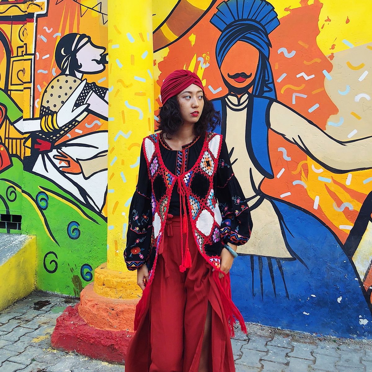Retro Ethnic Embroidery Exotic Loose Lantern Sleeve Fringed Top