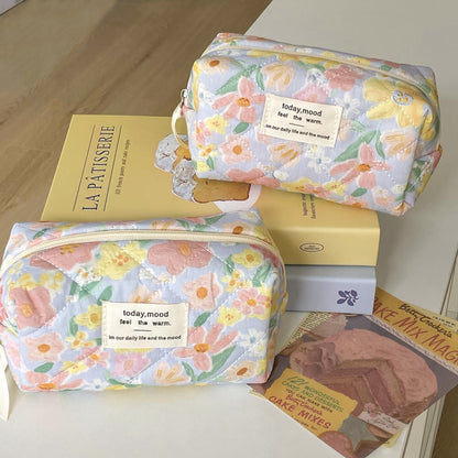 Cute Flower Print Make Up Bag