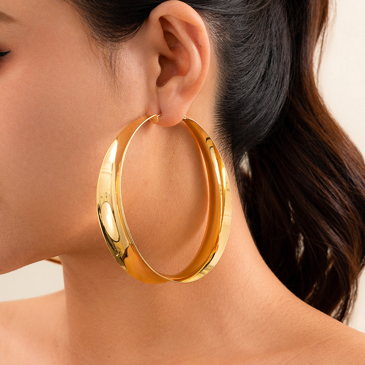 Trendy Geometric Gold Metal Hoop Earrings For Women