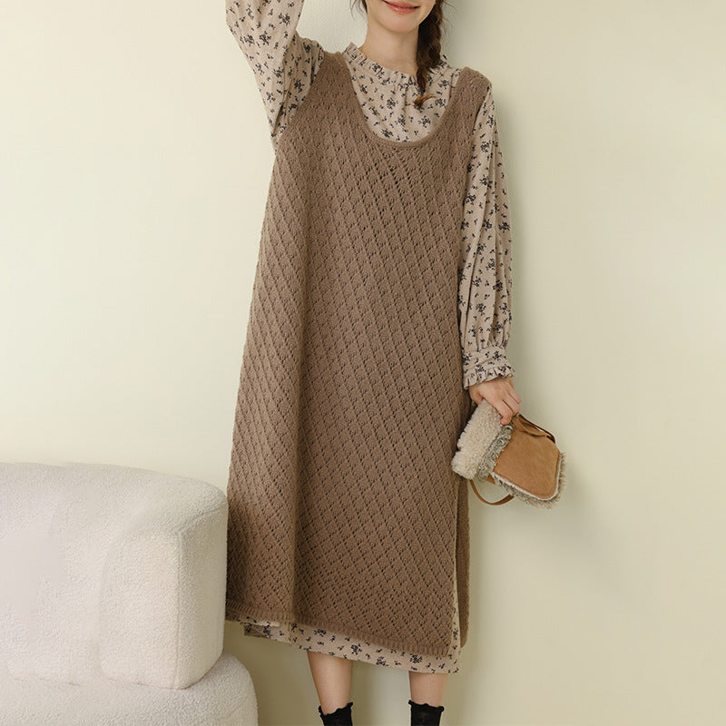 Sweet Solid V-Neck Knitted Suspender Dress for All Seasons