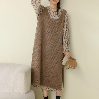 Sweet Solid V-Neck Knitted Suspender Dress for All Seasons