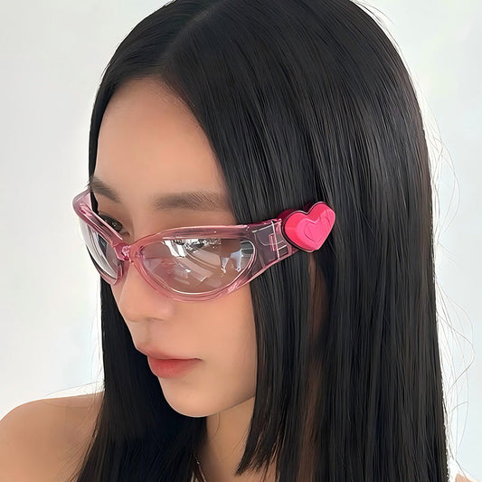 Trendy Oval Frame Sunglasses with Pink Heart Decoration