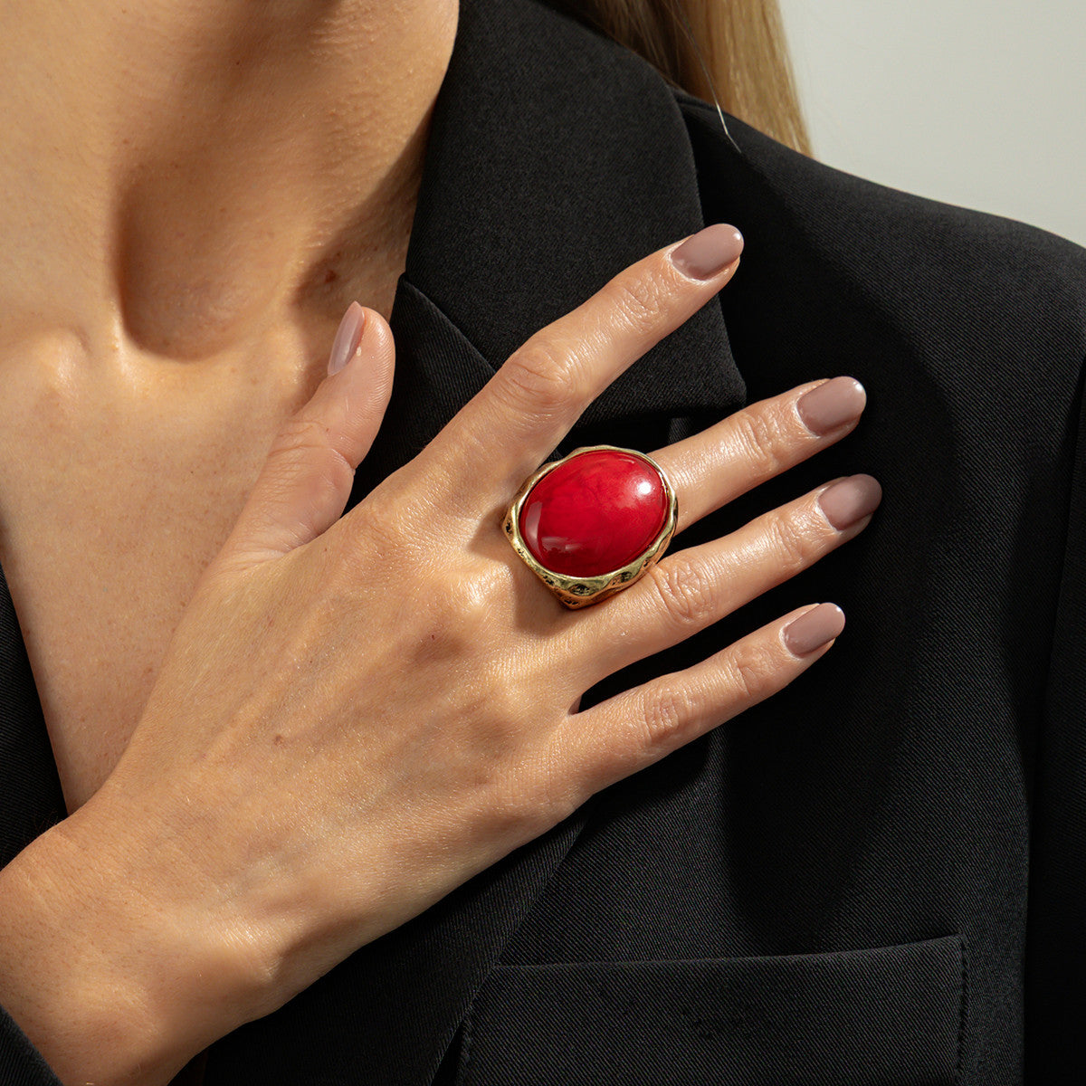 Retro Bold Red Gem Resin Ring Stylish Geometric Metal Wide Band Ring