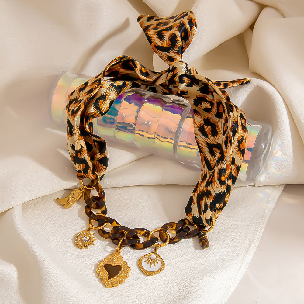 Stylish Heart-Shaped Acrylic Lock Pendant Necklace