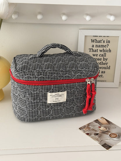 Color Block Heart Plaid Quilted Makeup Bag