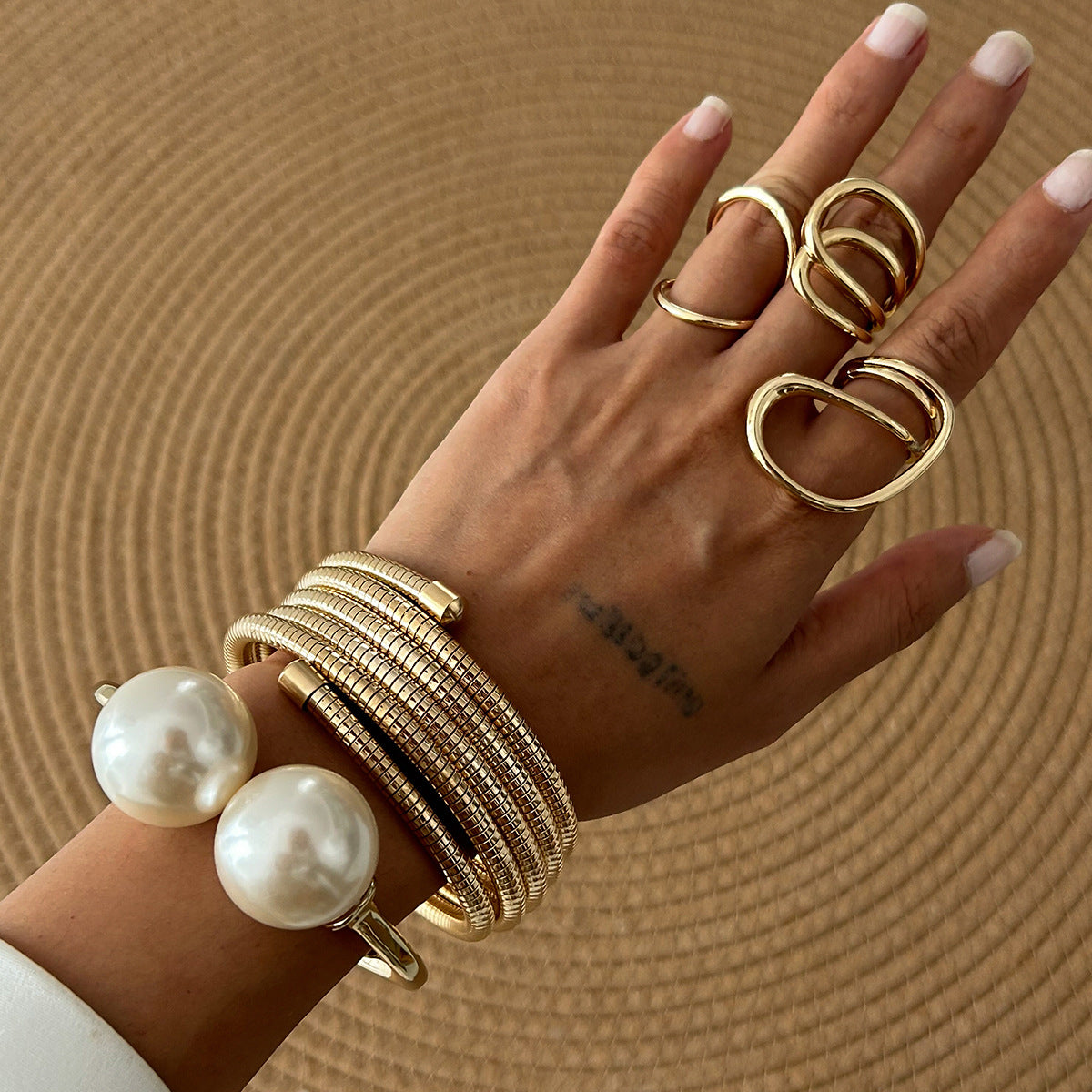 Trendy Multi-Layer Pearl Bracelet Set with Alloy Finish