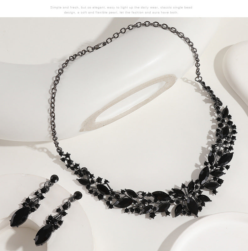 Fashion Crystal Necklace and Earrings Set for Brides