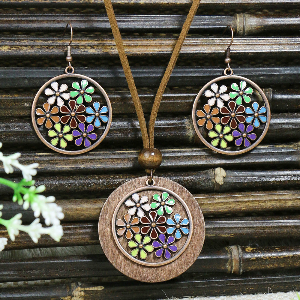 Vintage Floral Alloy Wood Pendant Necklace Set