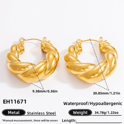 Fashionable Titanium Steel Heart Shaped Earrings with 18K Gold Plating