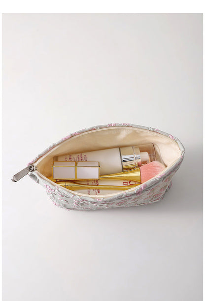 Simple FloralÂ Jacquard Sweet Cosmetic Bag