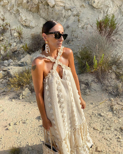 Fashion Hanging Neck Three-Dimensional Flower Mop Cake Dress