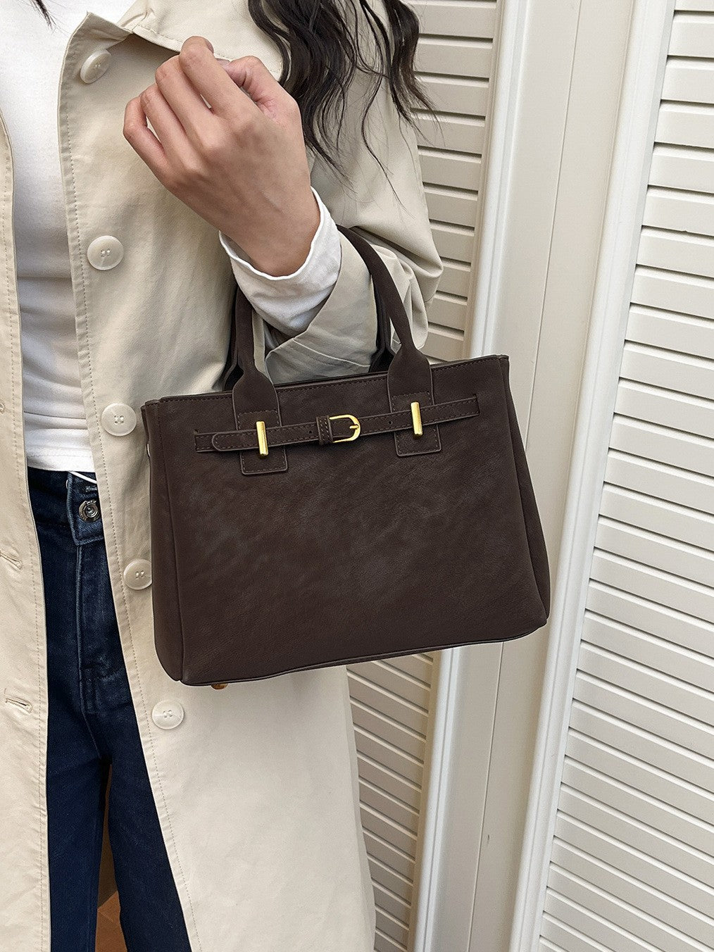 Trendy Tote Bag with Belt Detail Designed for Commuting