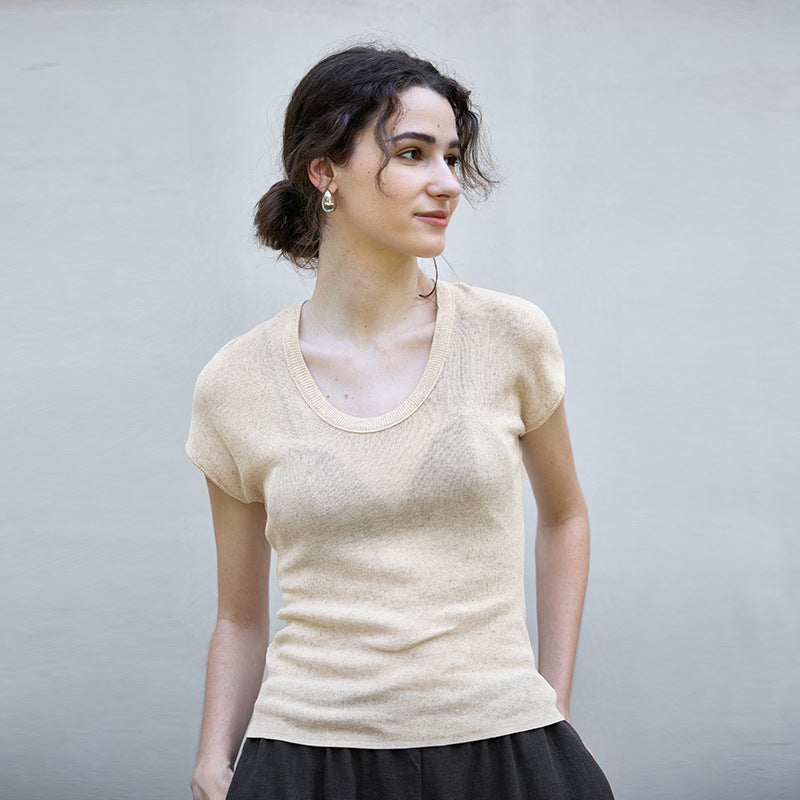 Elegant Long Sleeve T-Shirt with U-Neck Lightweight Knit