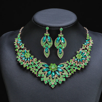 Vintage Floral Leaf Necklace Set for Women - Luxurious Jewelry