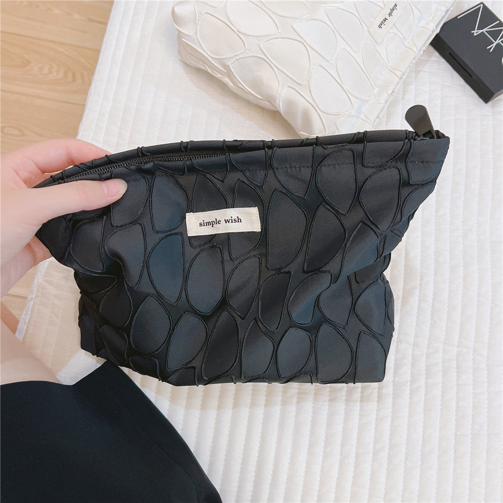Trendy Irregular Geometric Jacquard Makeup Bag