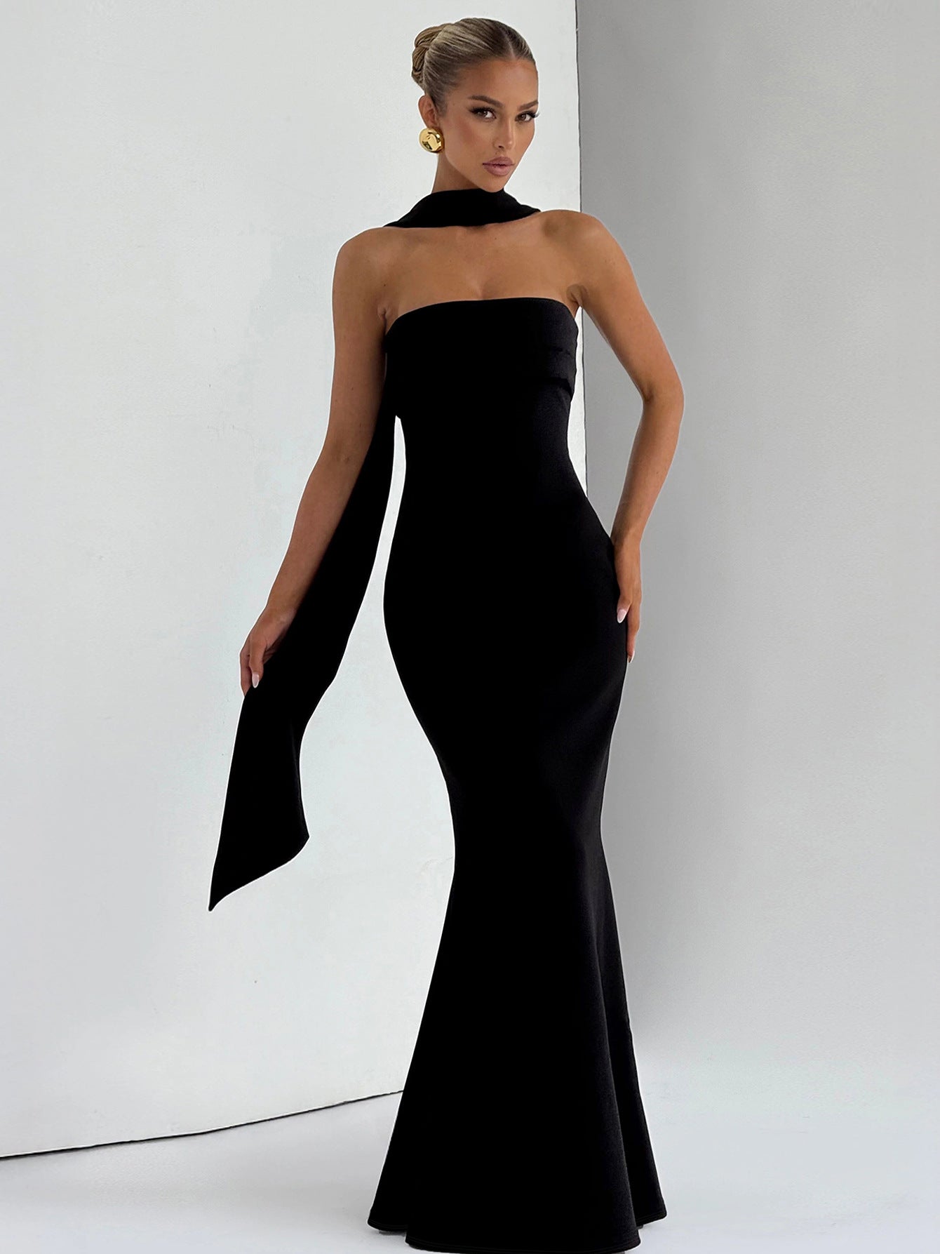 Elegant Strapless Mermaid Maxi Dress with High Waist