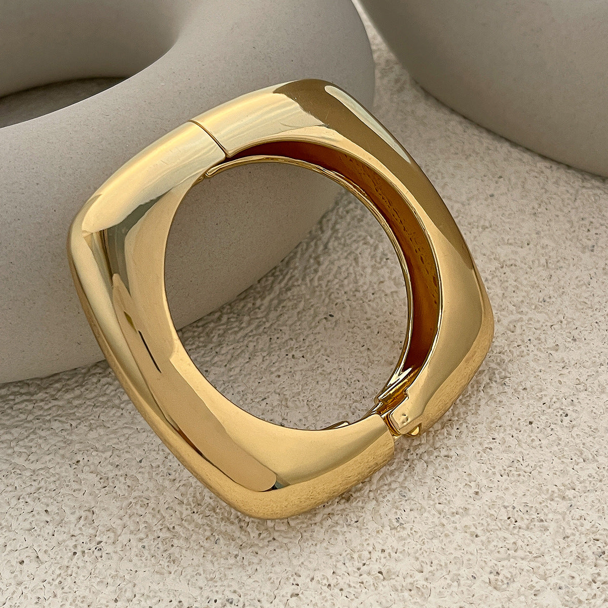 Liquid Metal Pleated Bracelet Trendy Spring Bracelet for Women