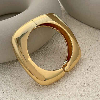 Vintage Square Metal Bracelet For Women Stylish Spring Bangle