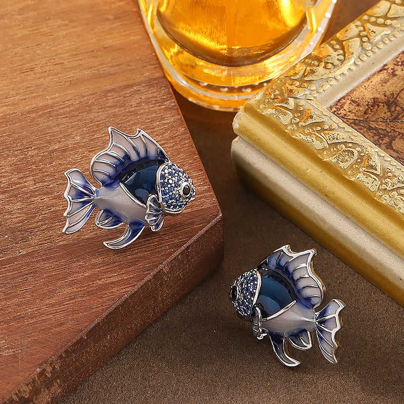 Elegant Koi Fish Stud Earrings With Drip Oil Design