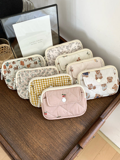 Multi-Functional Quilted Card Holder with Floral Print