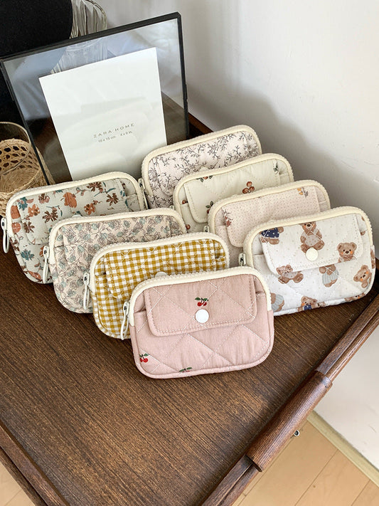 Multi-Functional Quilted Card Holder with Floral Print