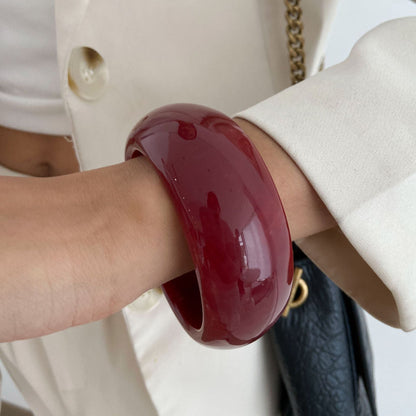 Fashionable Resin Bangles With Ombre Texture