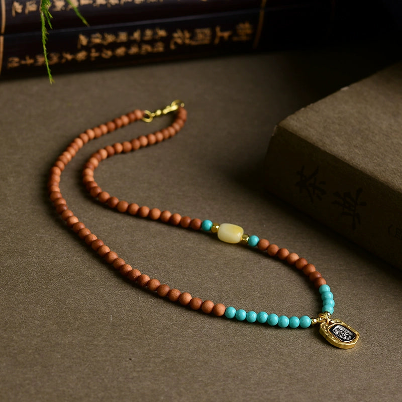 Zakiram Clavicle Chain Necklace Paired With Natural Beeswax Magnesite