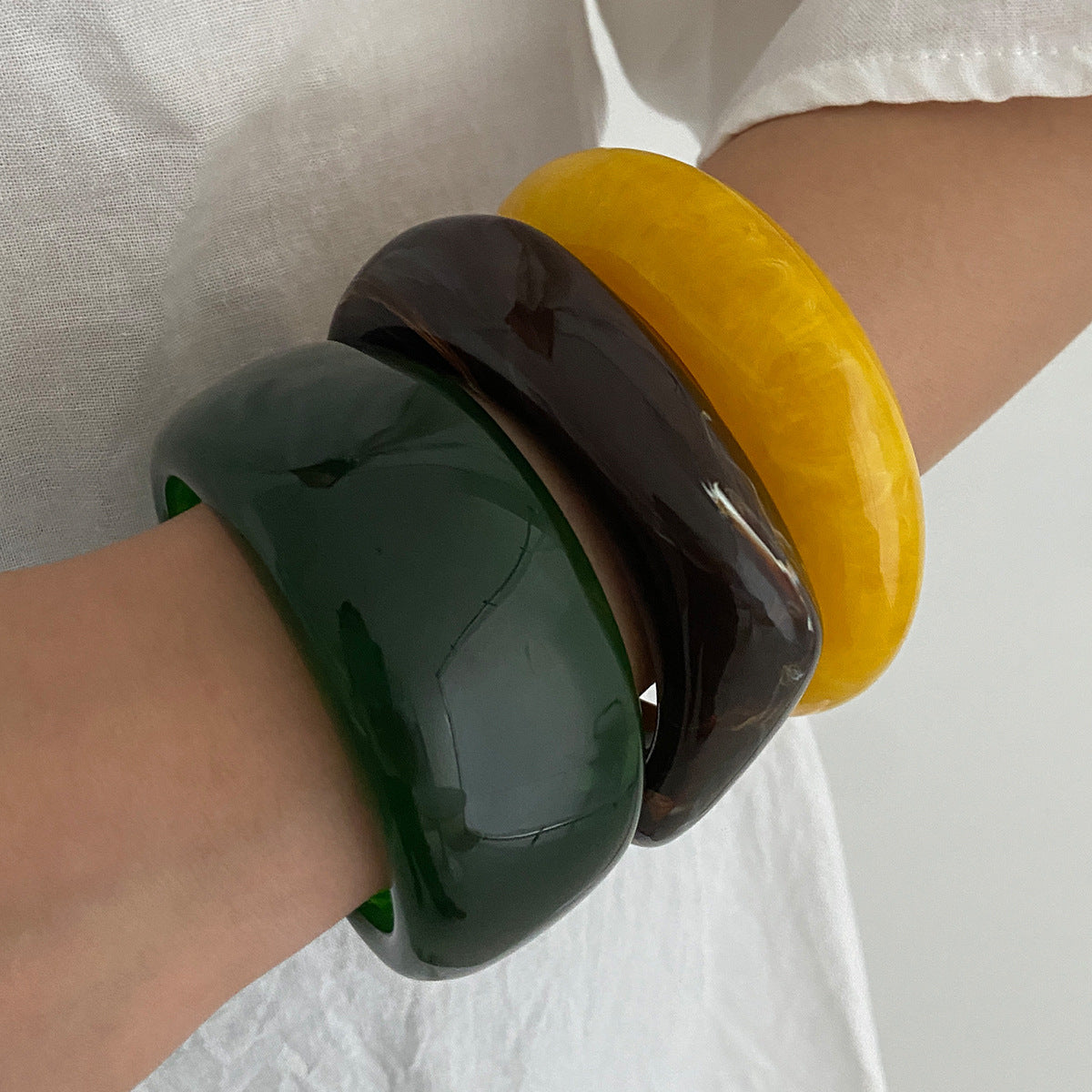 Vintage Resin Ombre Wide Cuff Bracelet Unique Geometric Hand Jewelry