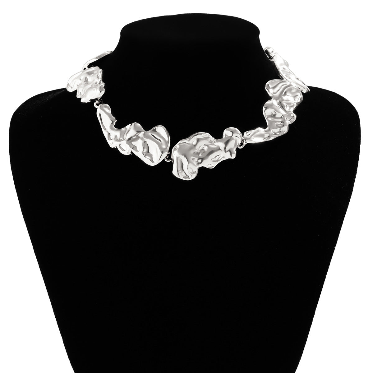 Trendy Irregular Choker Necklace With Metal Texture