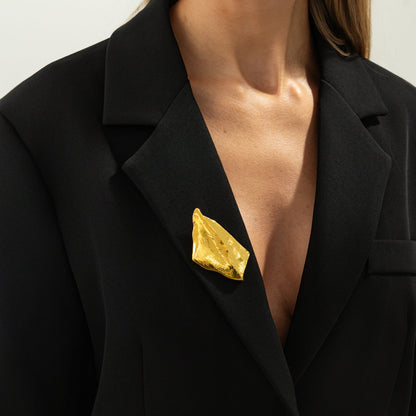 Exaggerated Irregular Metal Pleated Brooch Trendy Fashion Jacket Pin