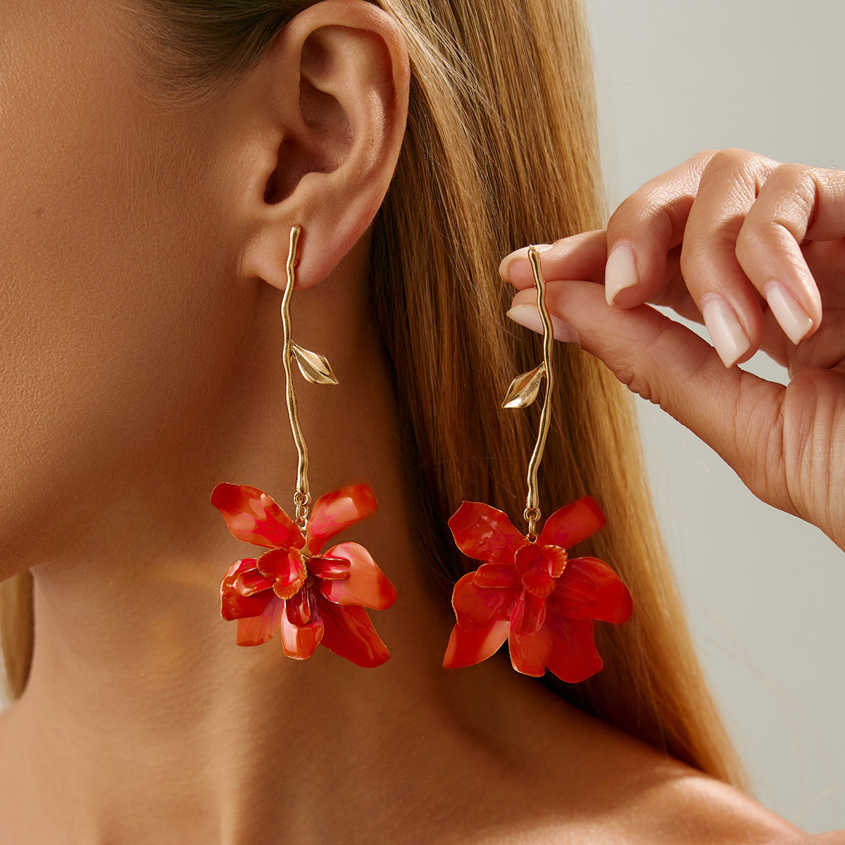 Retro Sweet Cool Metal Red Bow Earrings With Floral Design