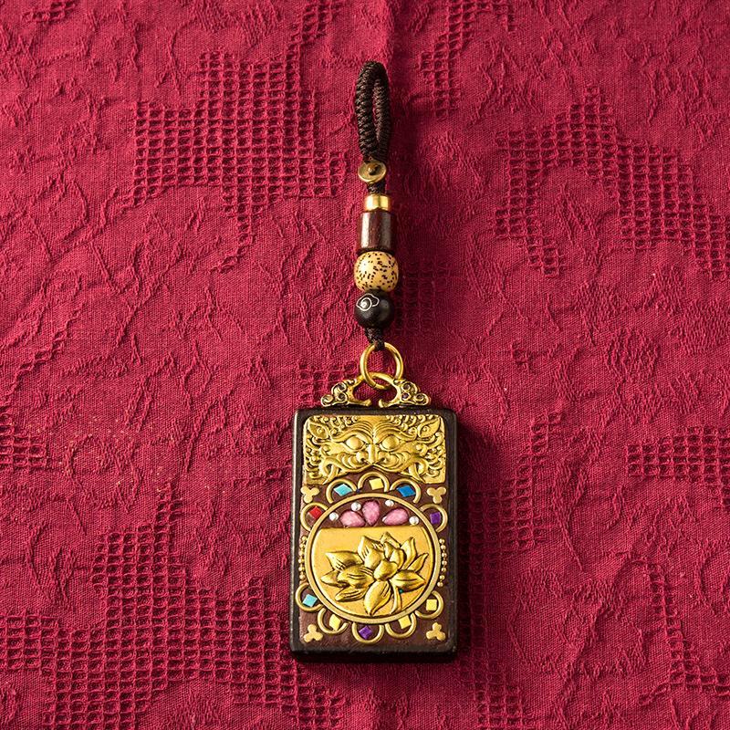 Nepal Exotic Keychain Pendant Creative Personality Men'S And Women'S Car Chain Red Hand Woven Rope Pendant
