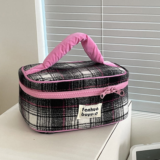 Trendy Large Capacity Travel Portable Makeup Bag