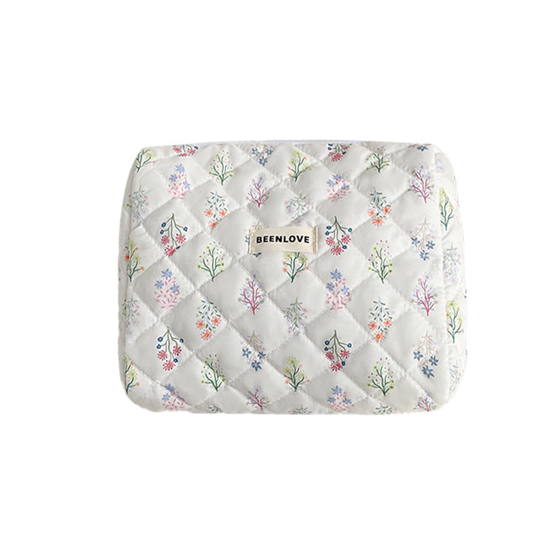 Simple Flower Print Quilted Portable Makeup Bag