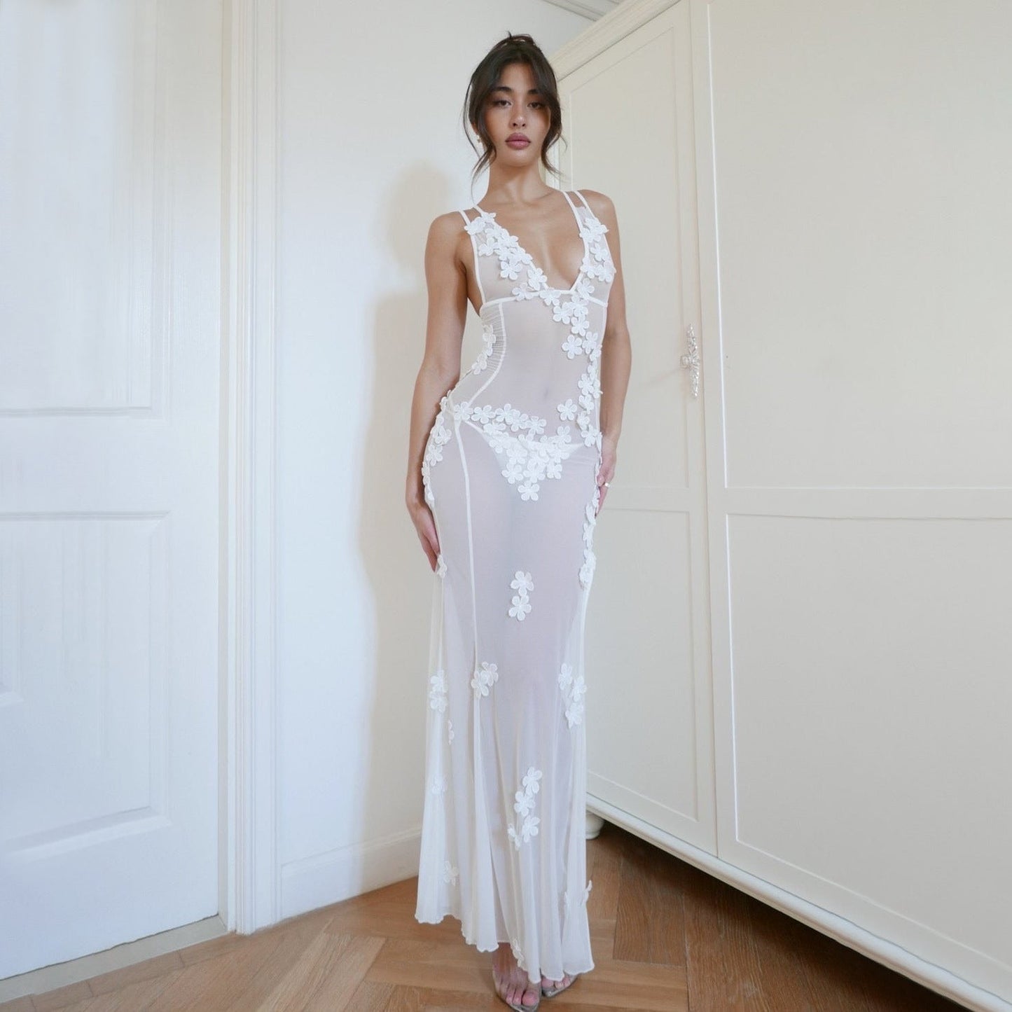 New Sexy V-Neck Backless Dress with 3D Floral Design