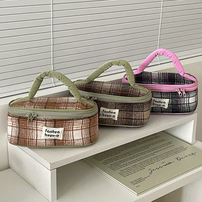 Trendy Large Capacity Travel Portable Makeup Bag