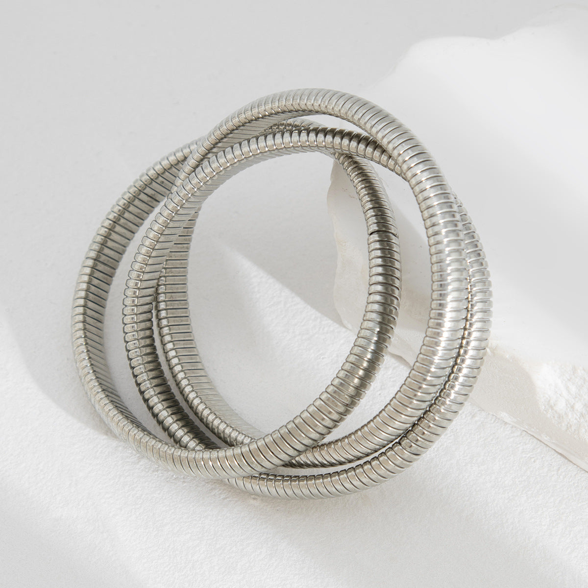 Vintage Metal Twist Line Bracelet Set With Irregular Ruffled Pearl