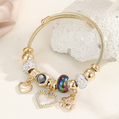 Fashionable Adjustable Gold Stainless Steel Bracelet Elegant Heart Design