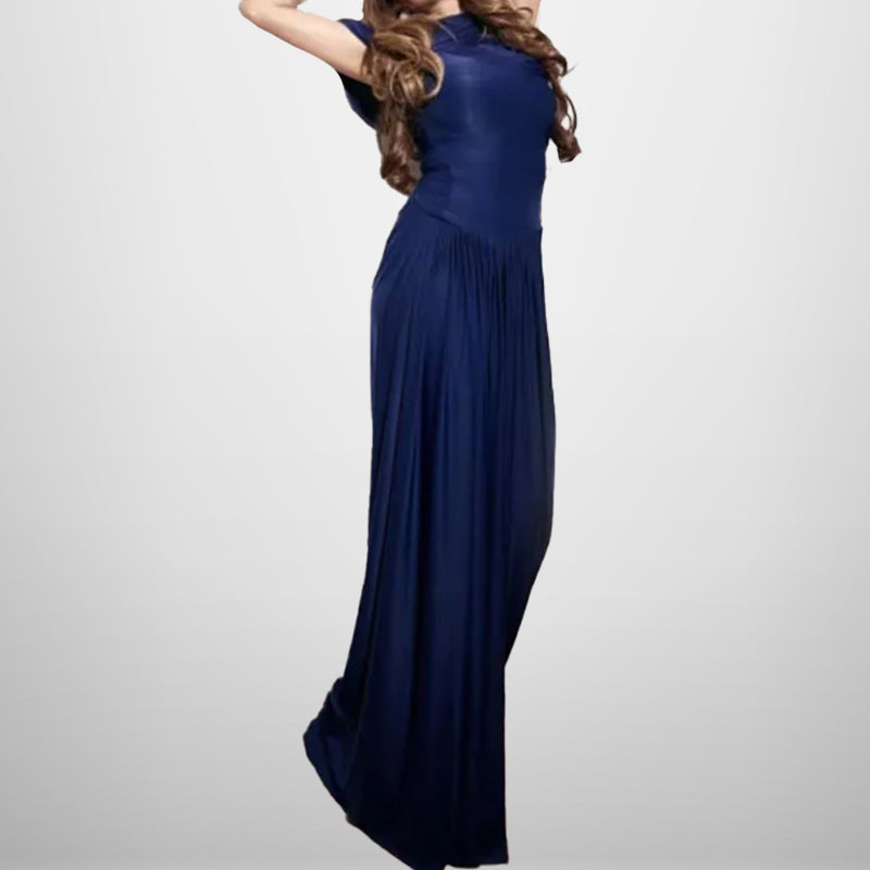 Elegant Waist-Cinching Pleated Maxi Dress