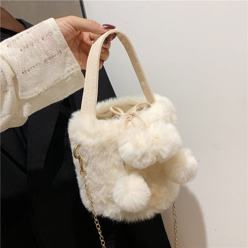Trendy Plush Handbag Chic Soft Bucket Bag