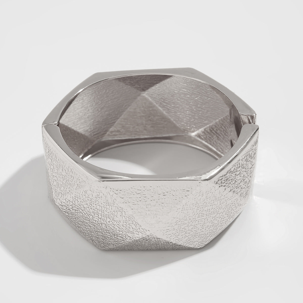 Geometric Alloy Wave Pattern Bracelet Set