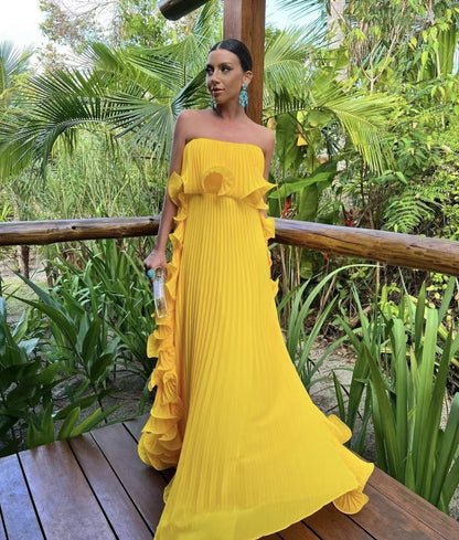 2025 Summer New Pleated Chest-Wrapped Big Pendulum Dress